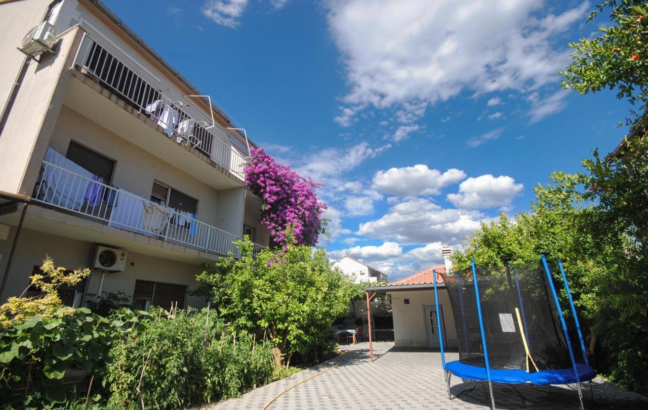 Apartments St. Lucia Kastela Bagian luar foto